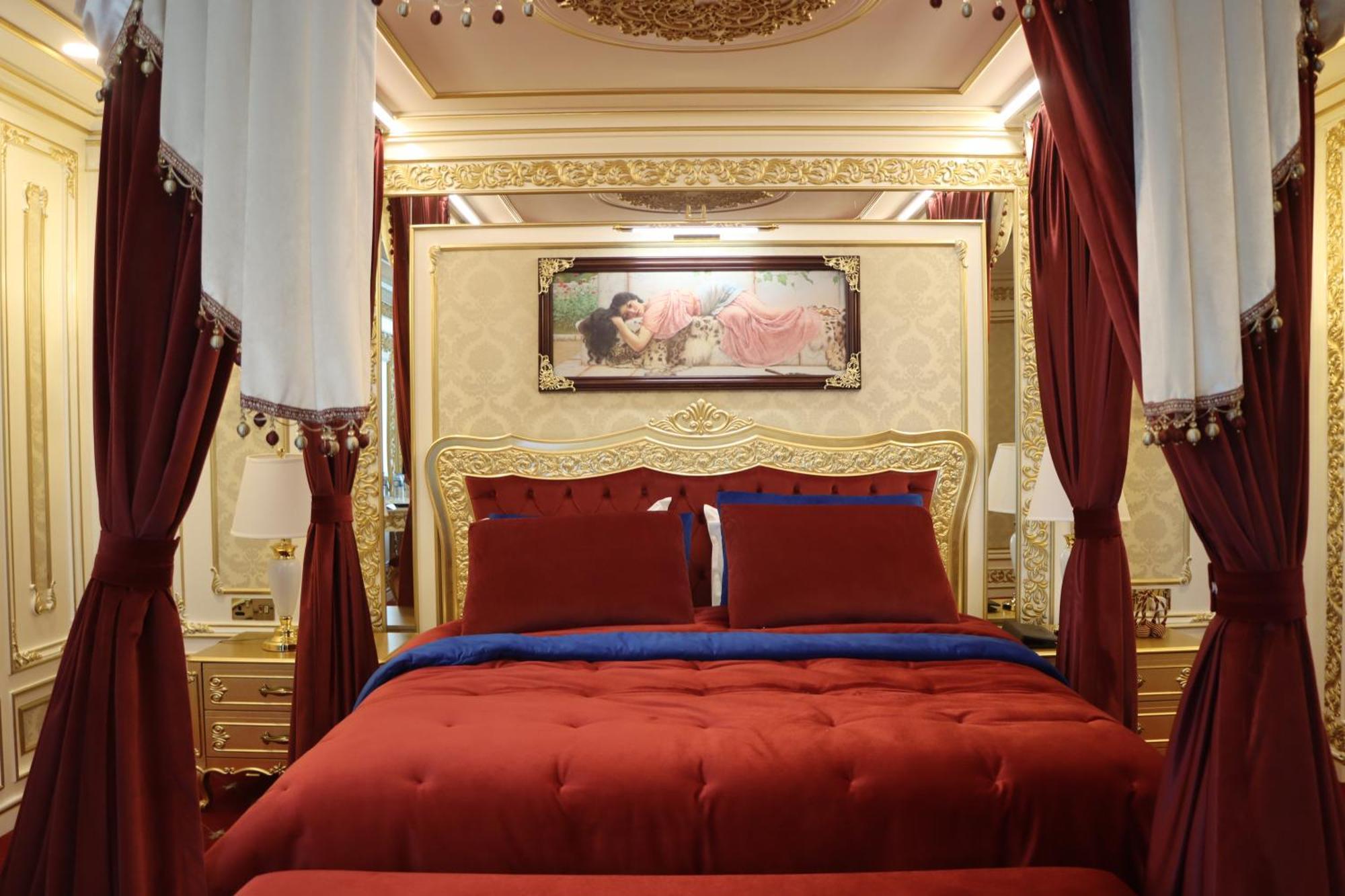 Cristal Erbil Hotel Exterior photo A bedroom