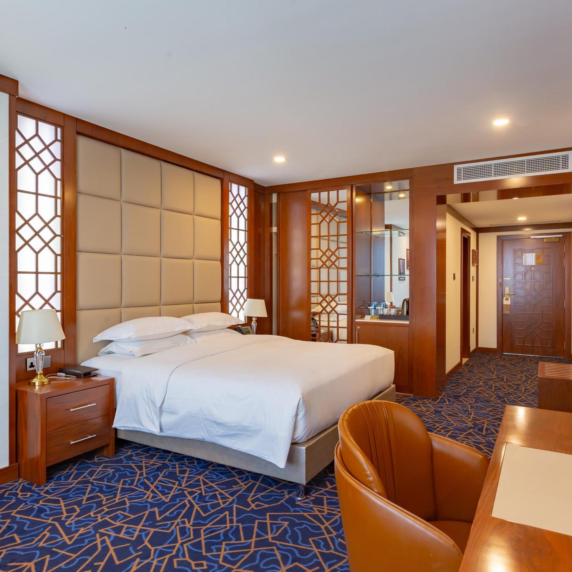 Cristal Erbil Hotel Exterior photo Suite